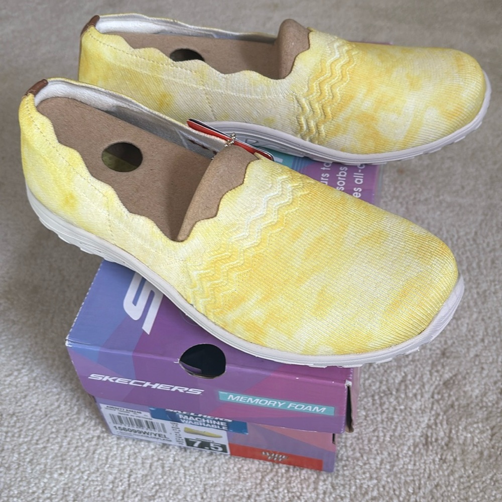 Skechers Reggae Fest Colorflage slip on size 7.5 New  in box